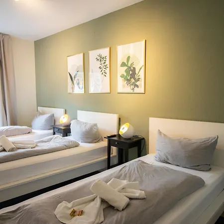 Fuer 5 Gaeste Grosse Kueche Messe- Und Citynah * Hannover